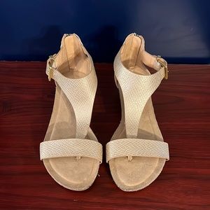 Kenneth Cole Gladiator Sandals - Gold